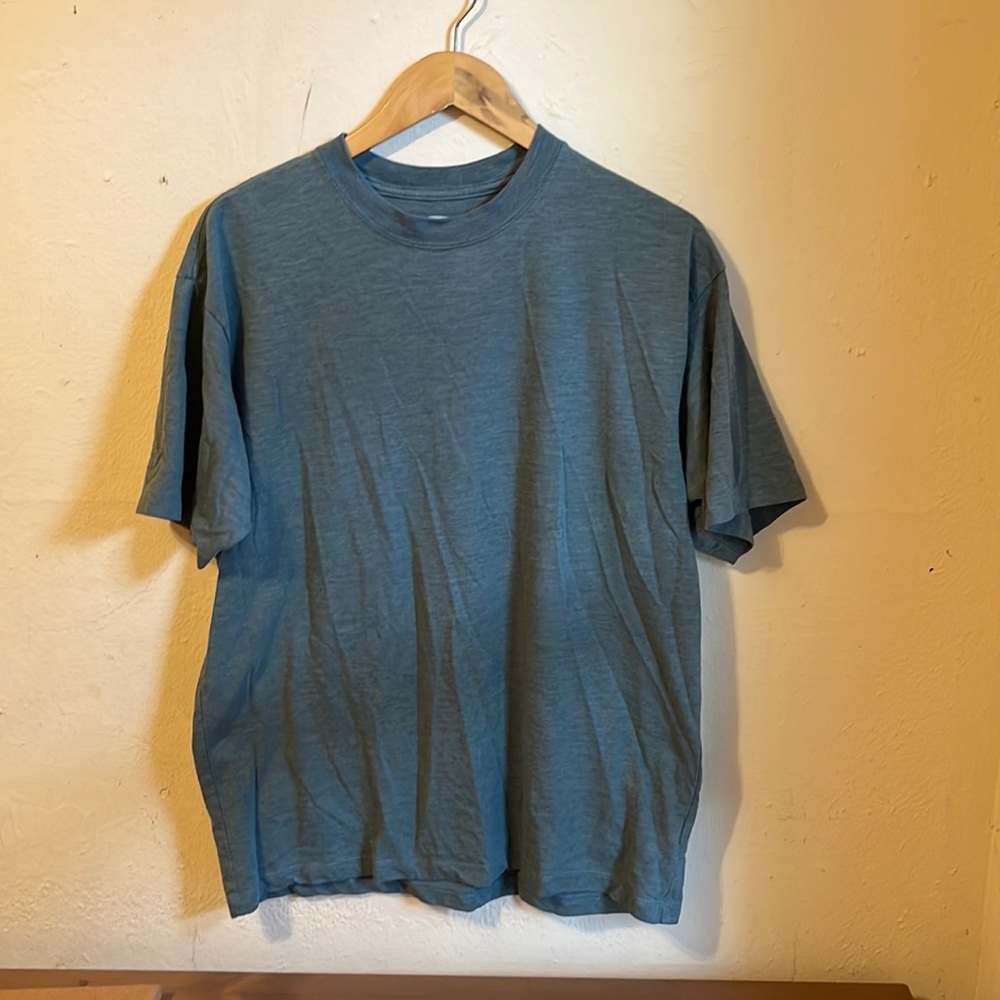 2 Old Navy T Shirts